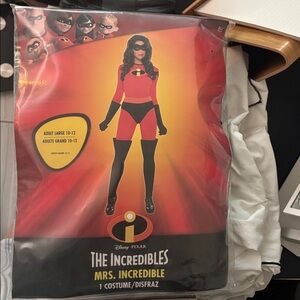 Disney Mrs. Incredible Red and Black Costume